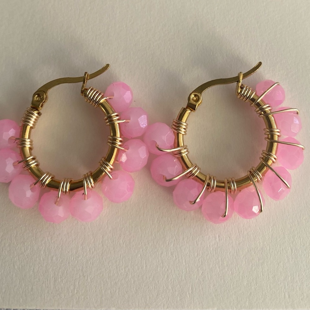 Petro's handmade jewelry , beautiful jewelry, different colors and styles
